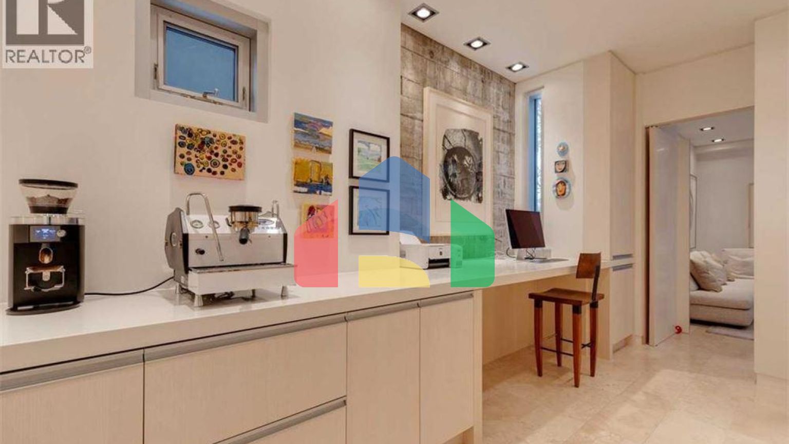 Residential - Single Family Home - Calgary, Canada - Canada