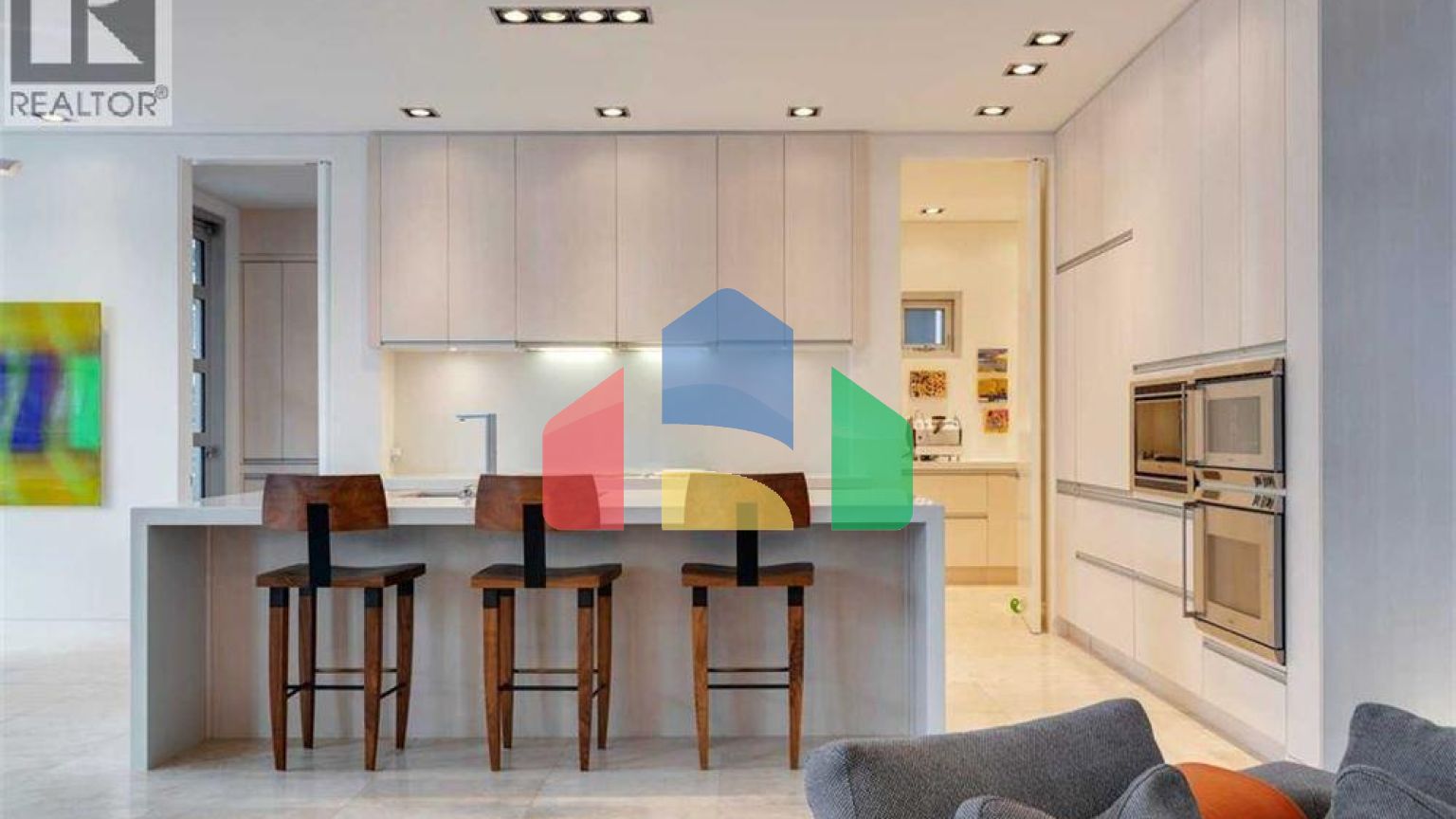 Residential - Single Family Home - Calgary, Canada - Canada