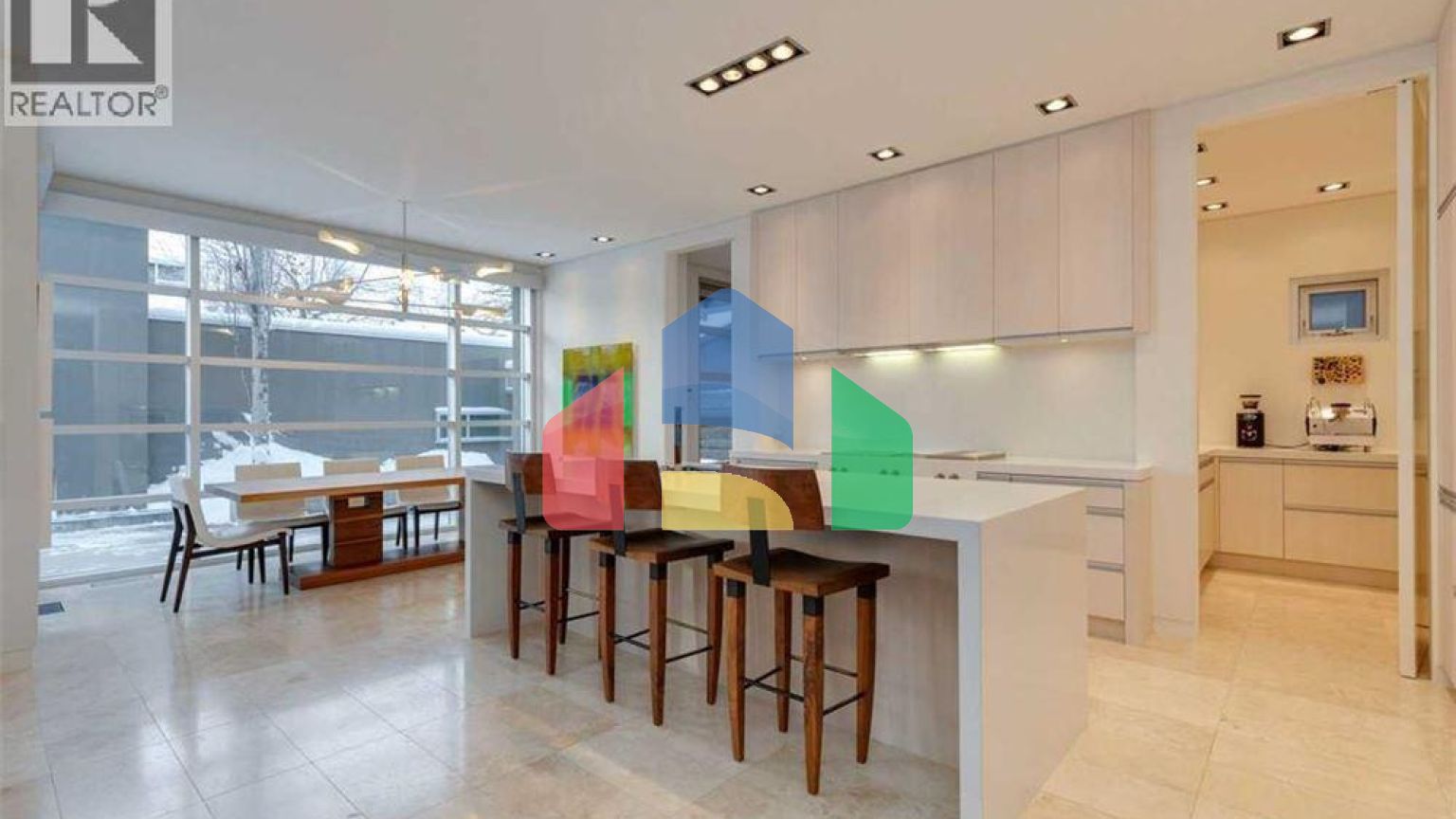 Residential - Single Family Home - Calgary, Canada - Canada