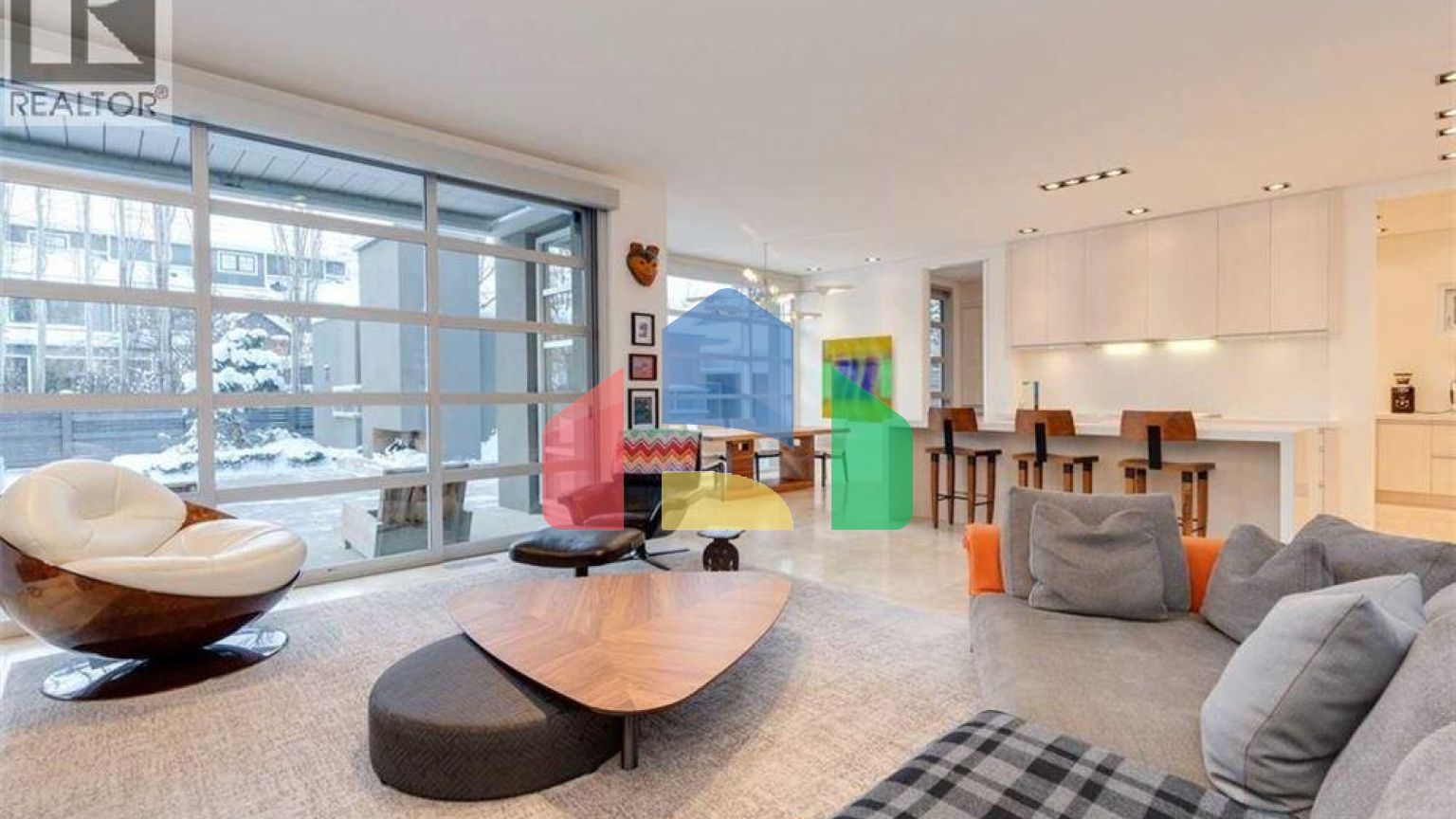 Residential - Single Family Home - Calgary, Canada - Canada