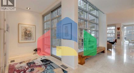 Residential - Single Family Home - Calgary, Canada - Canada