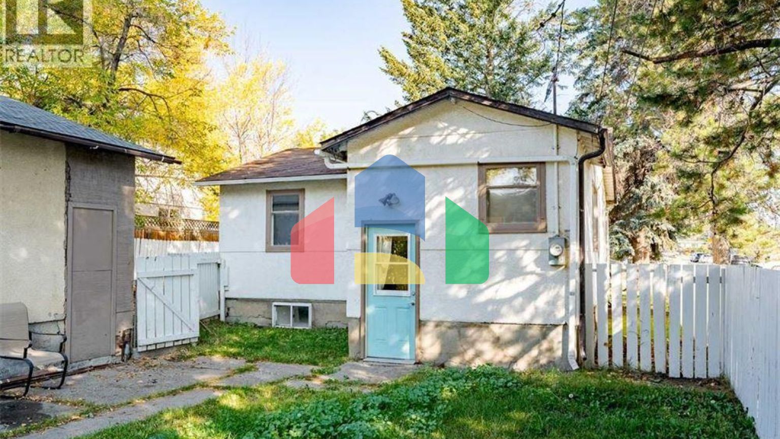 Residential - Single Family Home - Calgary, Canada - Canada