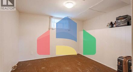 Residential - Single Family Home - Calgary, Canada - Canada