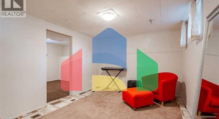 Residential - Single Family Home - Calgary, Canada - Canada