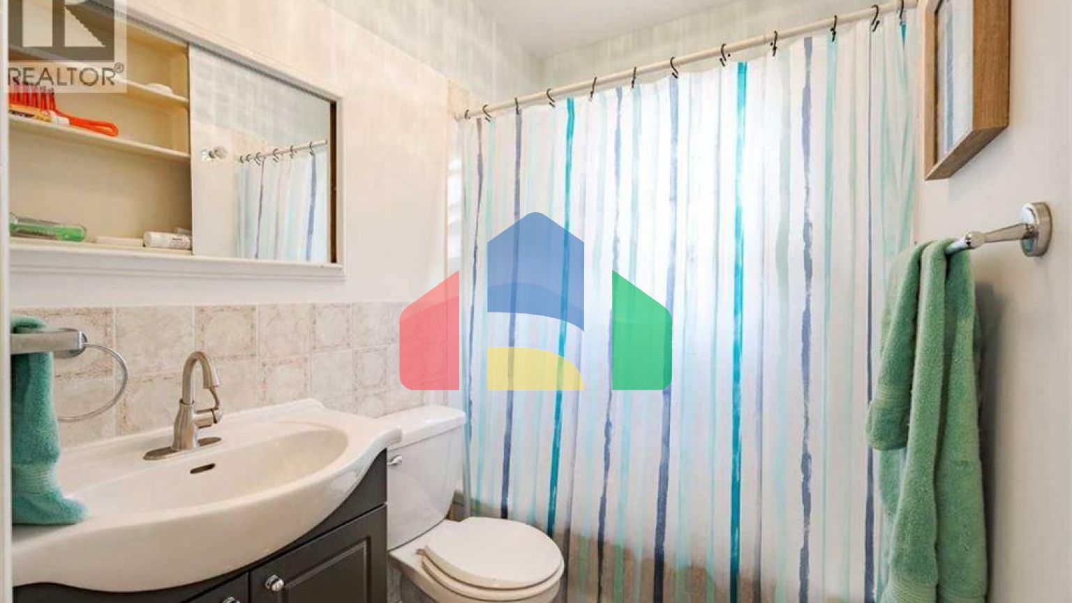 Residential - Single Family Home - Calgary, Canada - Canada