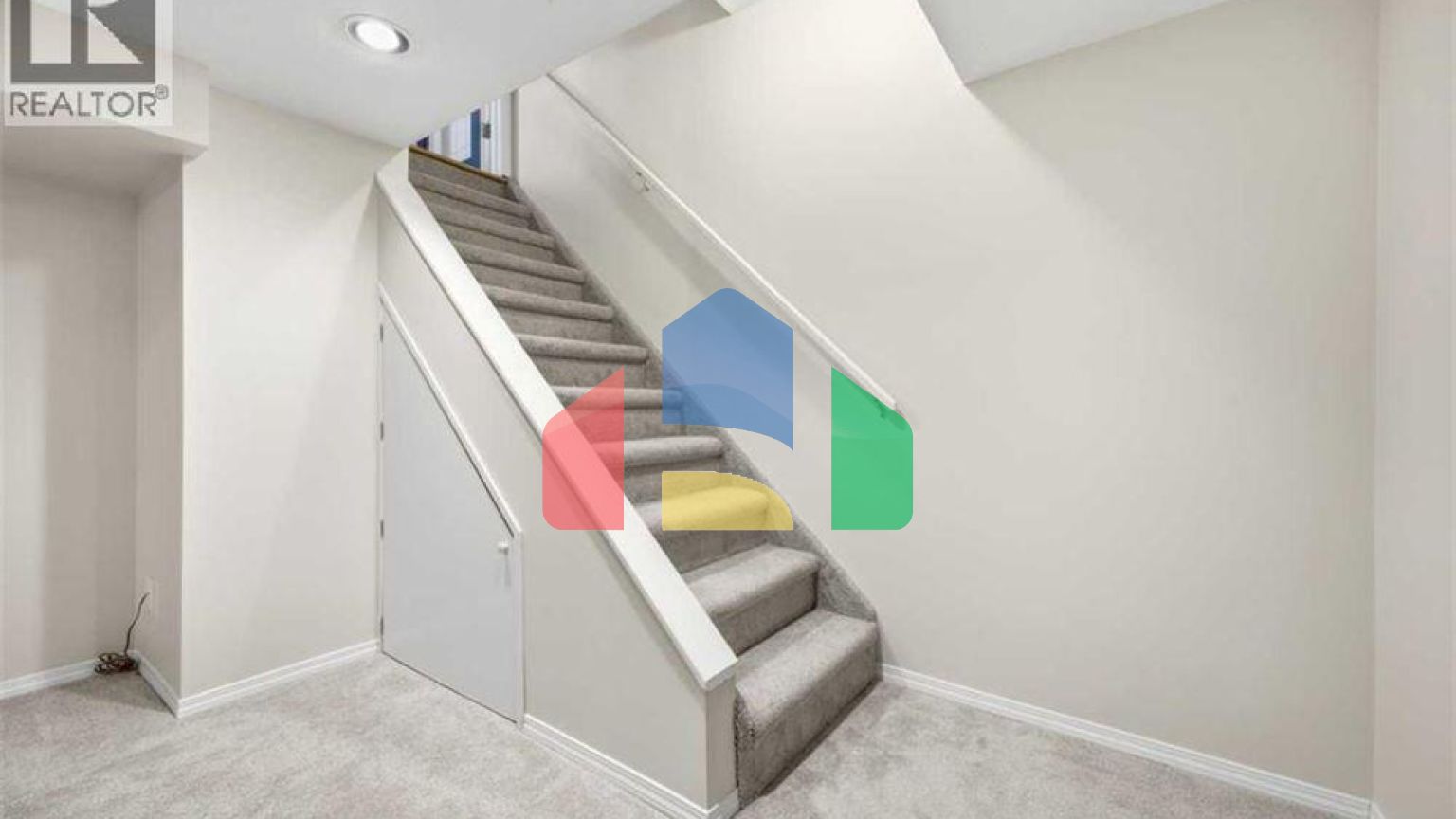 Residential - Townhouse - Calgary, Canada - Canada