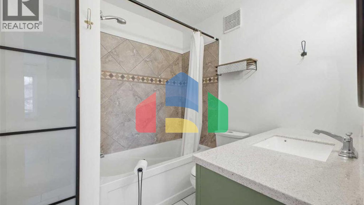 Residential - Townhouse - Calgary, Canada - Canada