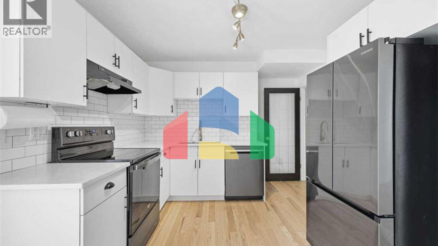 Residential - Townhouse - Calgary, Canada - Canada