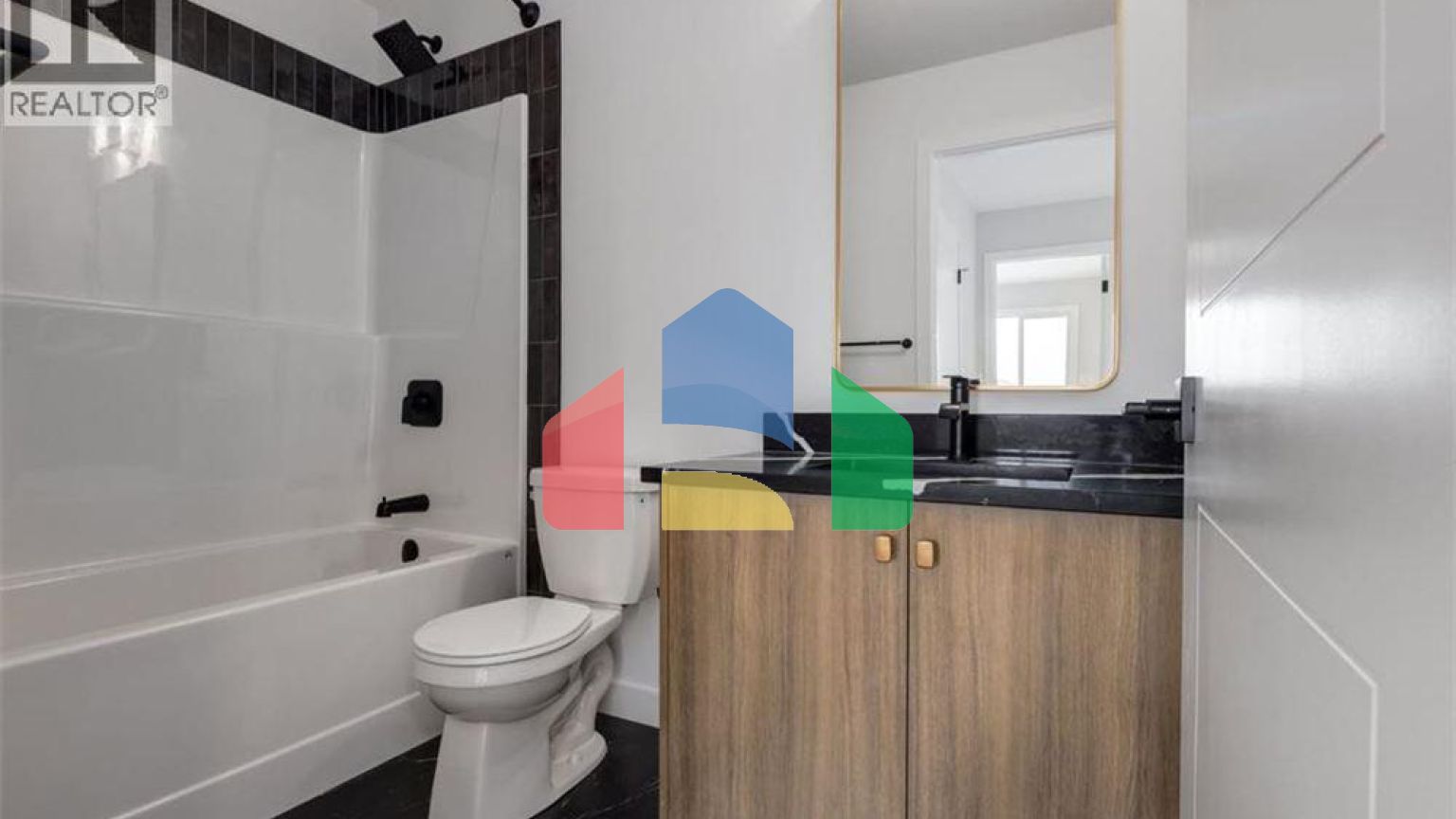 Residential - Single Family Home - Calgary, Canada - Canada