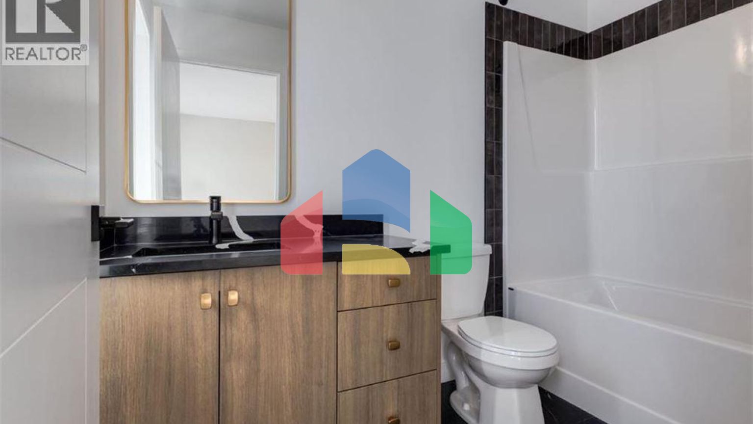 Residential - Single Family Home - Calgary, Canada - Canada