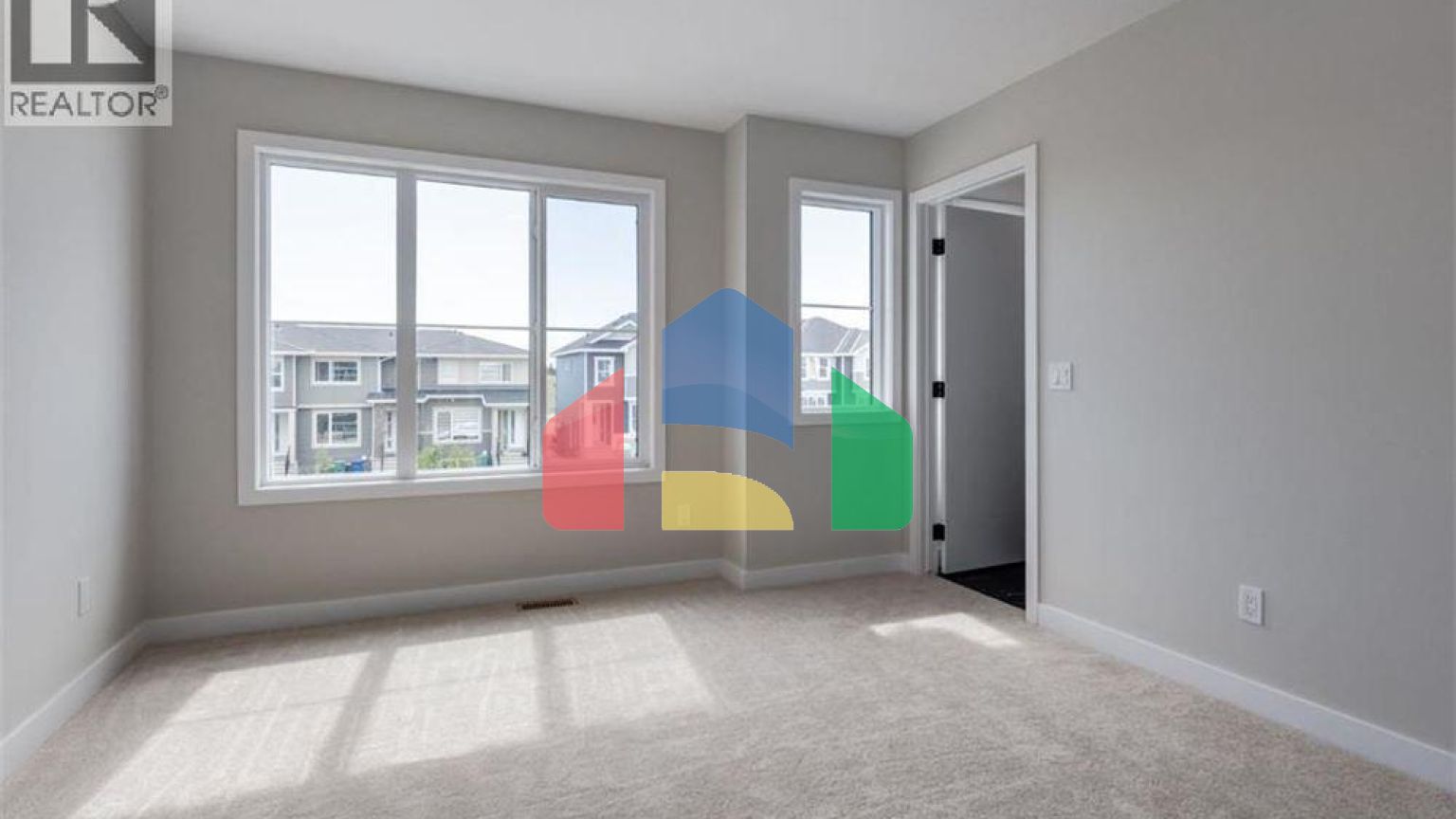 Residential - Single Family Home - Calgary, Canada - Canada