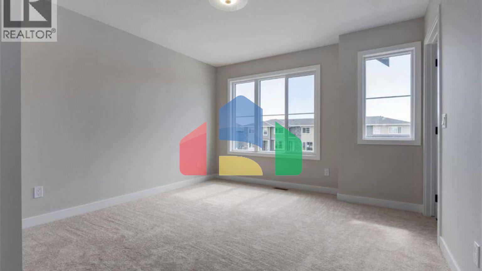 Residential - Single Family Home - Calgary, Canada - Canada