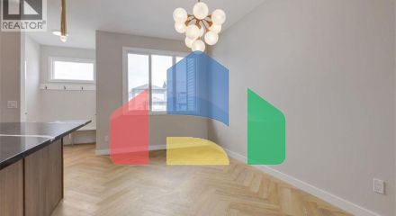 Residential - Single Family Home - Calgary, Canada - Canada