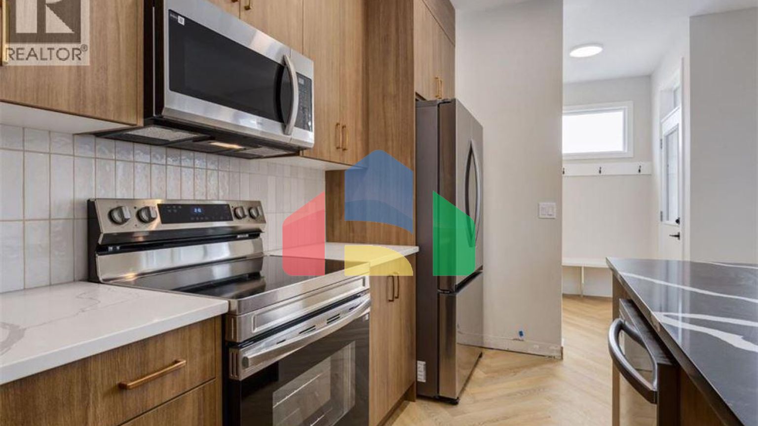 Residential - Single Family Home - Calgary, Canada - Canada