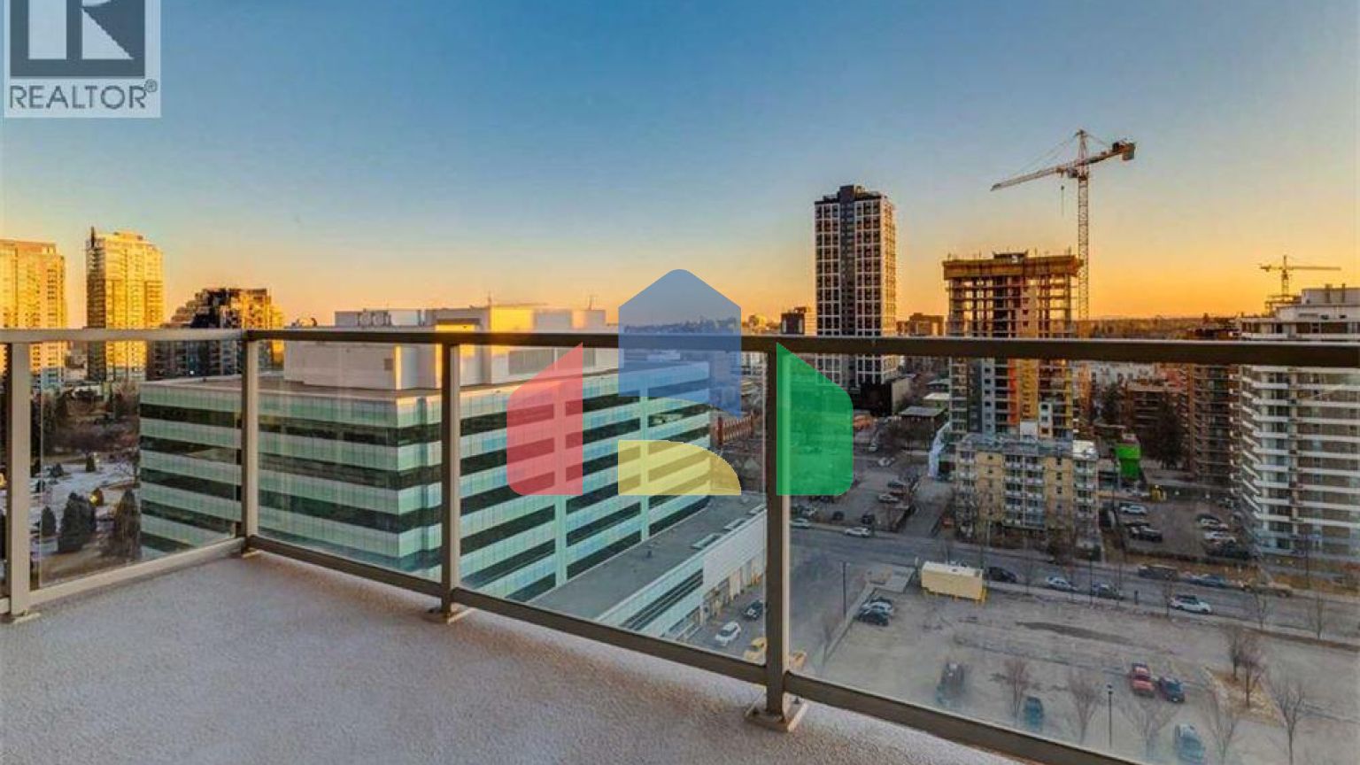 Residential - Single Family Home - Calgary, Canada - Canada