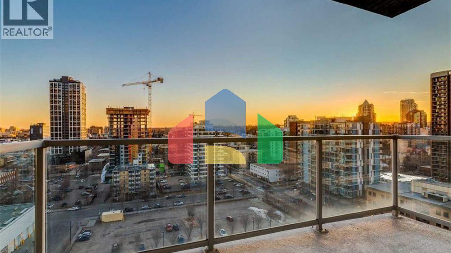 Residential - Single Family Home - Calgary, Canada - Canada