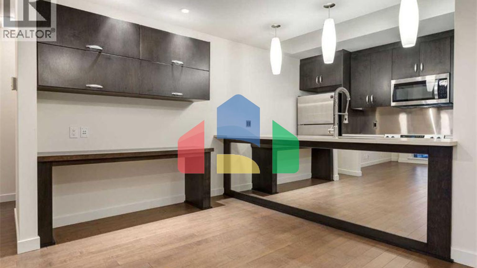 Residential - Single Family Home - Calgary, Canada - Canada