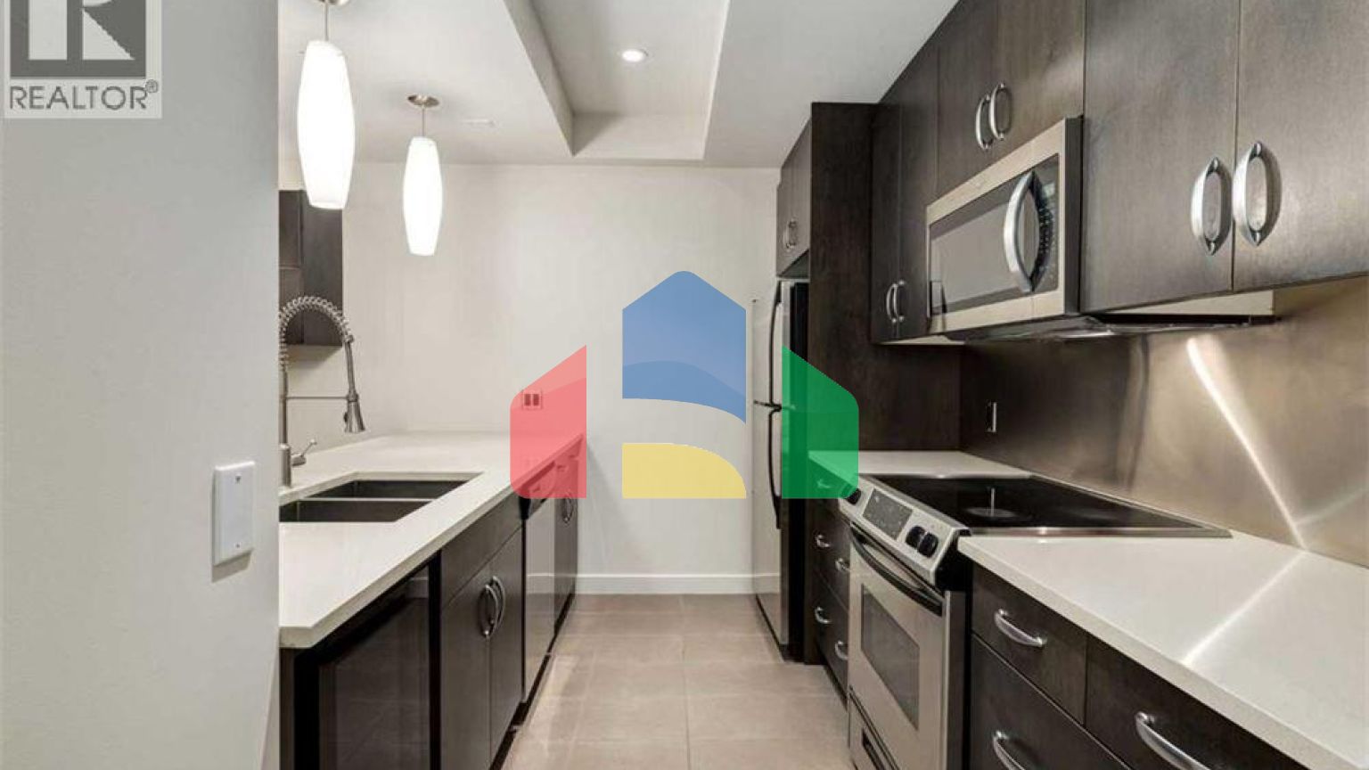 Residential - Single Family Home - Calgary, Canada - Canada