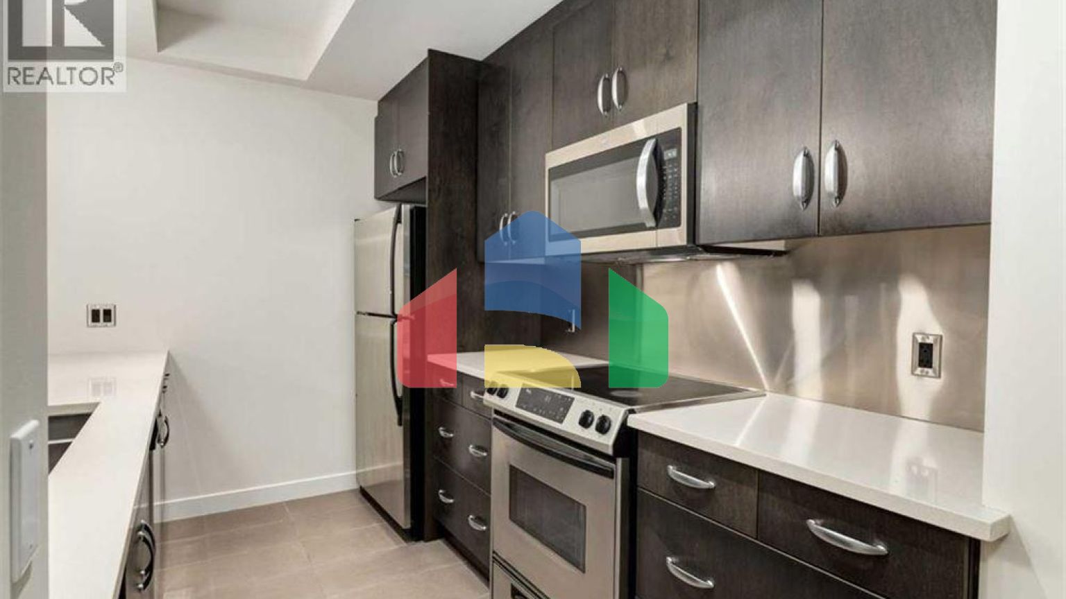 Residential - Single Family Home - Calgary, Canada - Canada