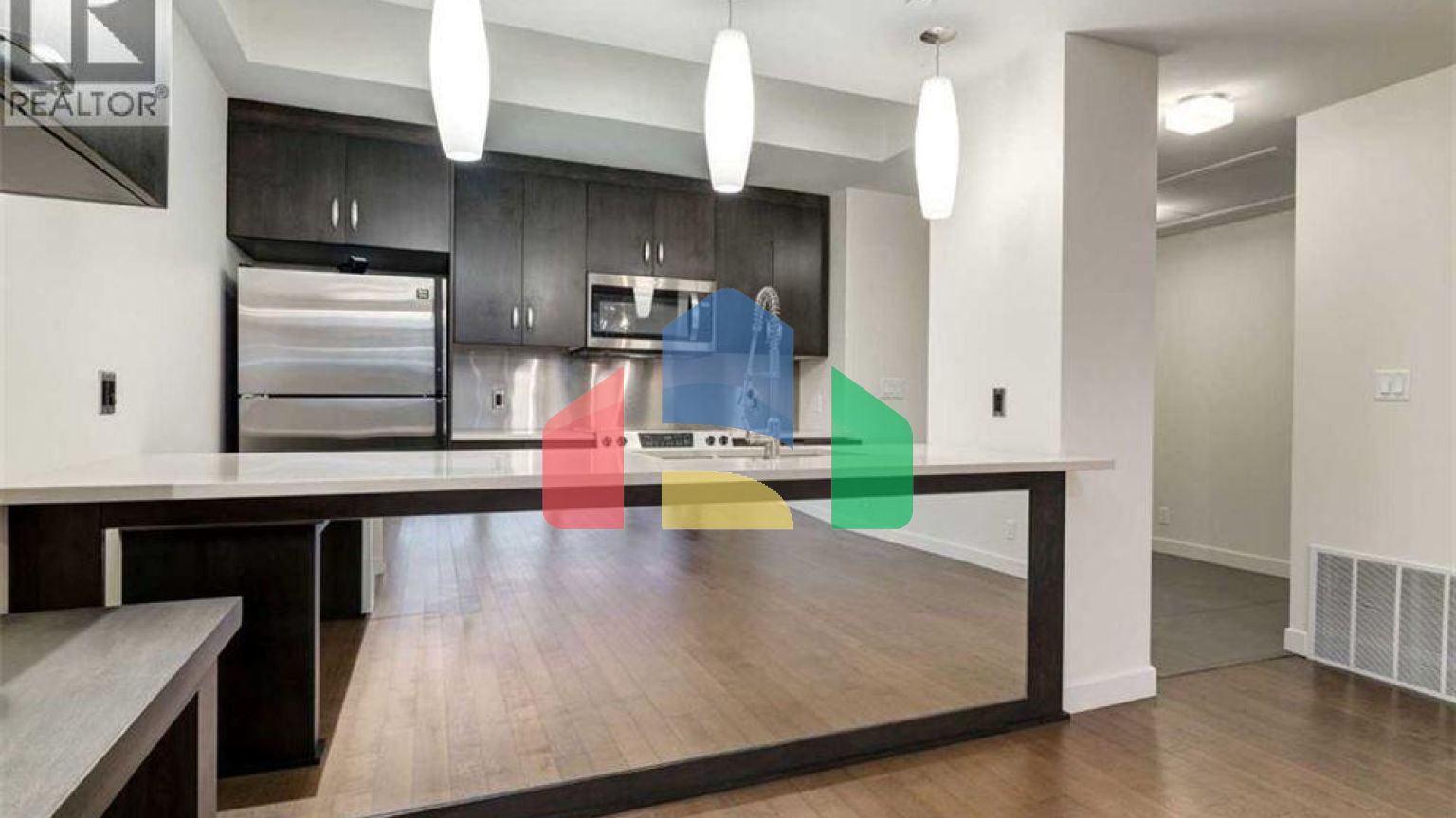 Residential - Single Family Home - Calgary, Canada - Canada