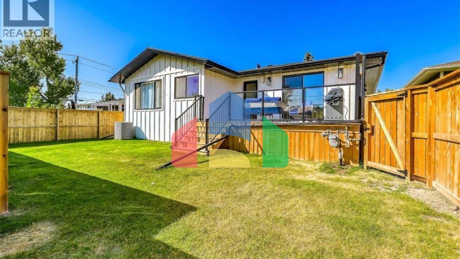 Residential - Single Family Home - Calgary, Canada - Canada