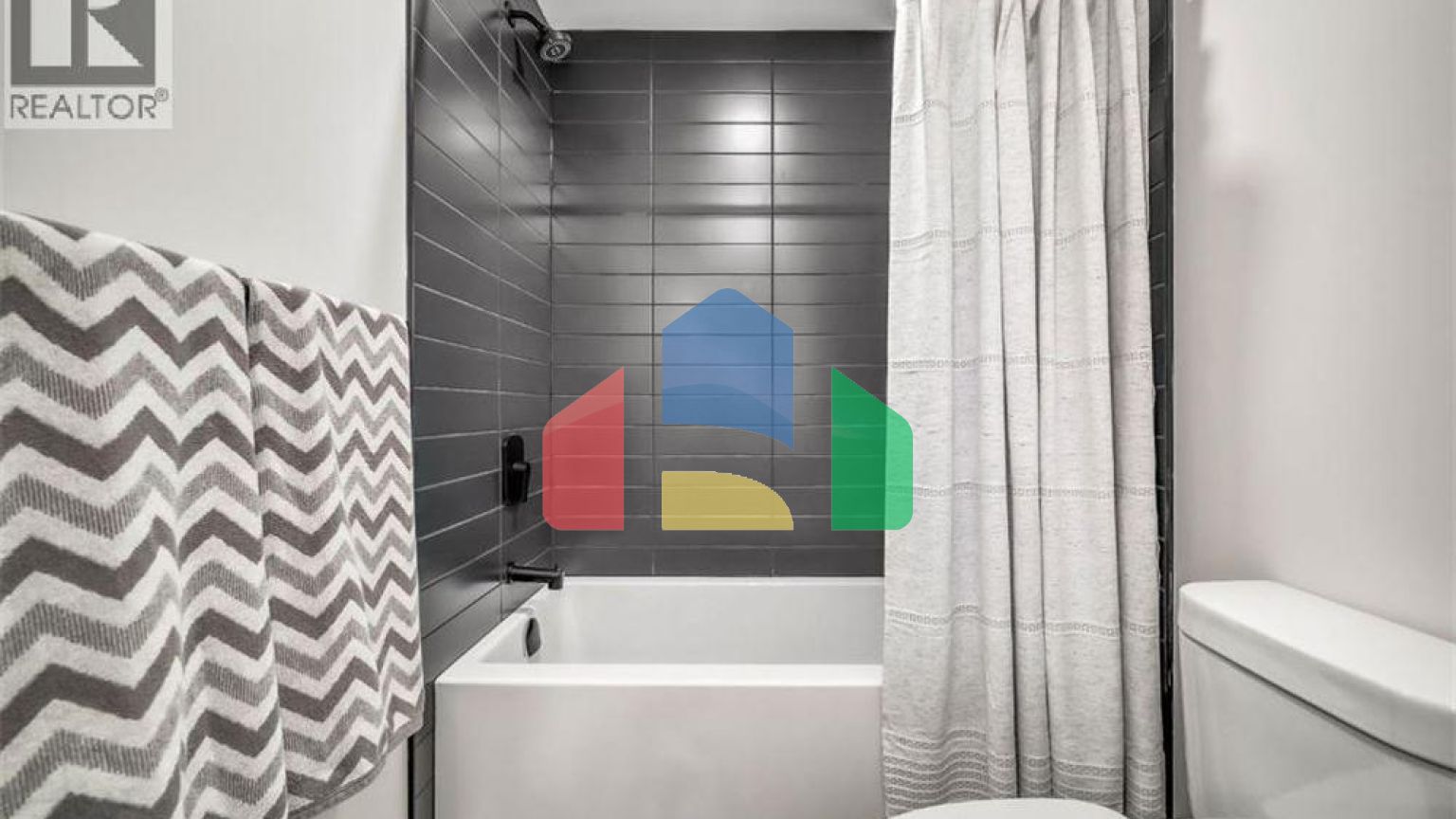 Residential - Single Family Home - Calgary, Canada - Canada