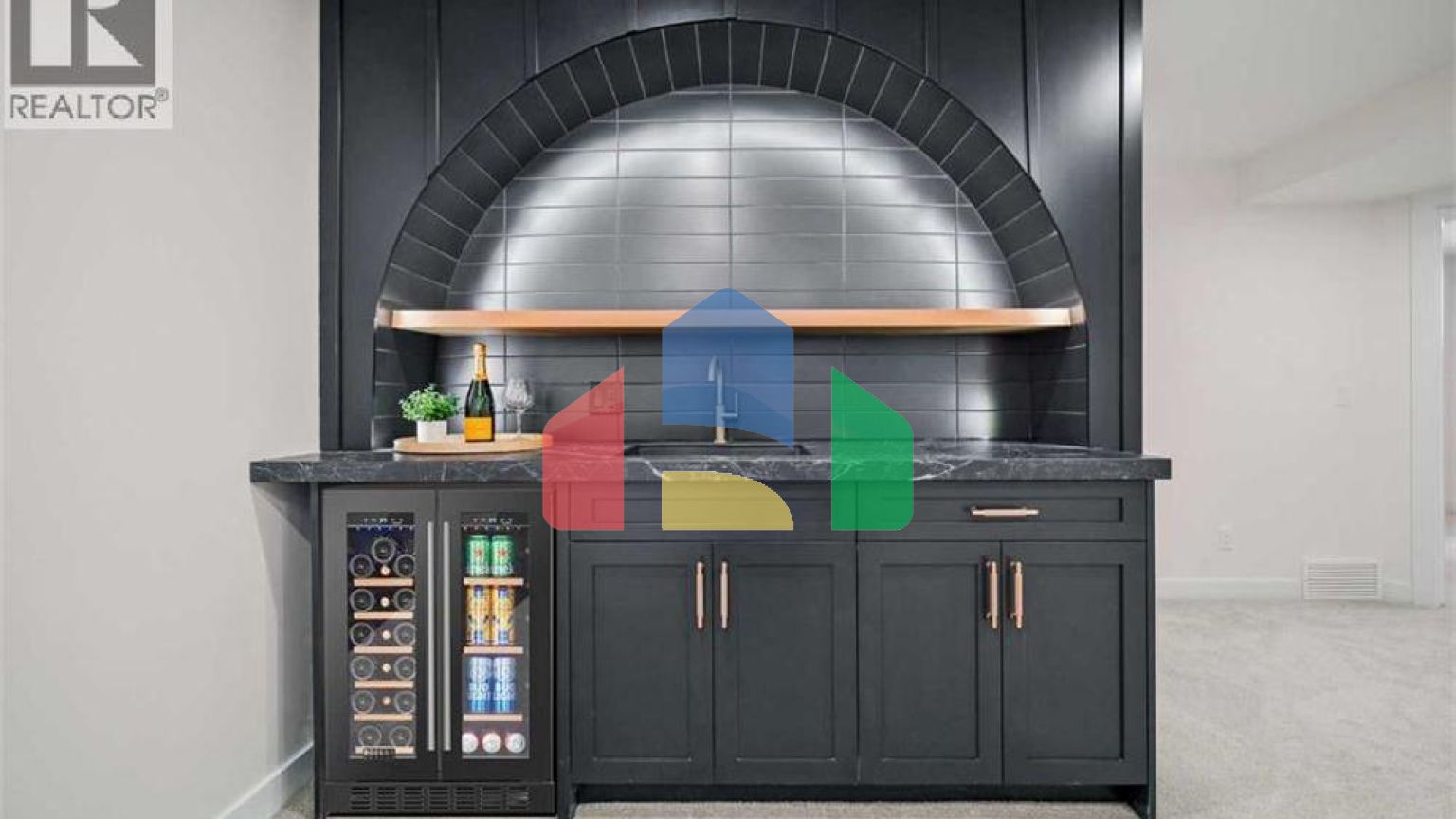 Residential - Single Family Home - Calgary, Canada - Canada