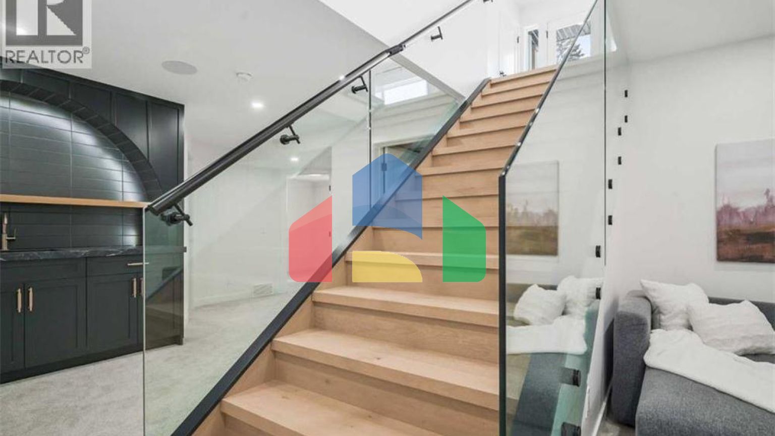 Residential - Single Family Home - Calgary, Canada - Canada