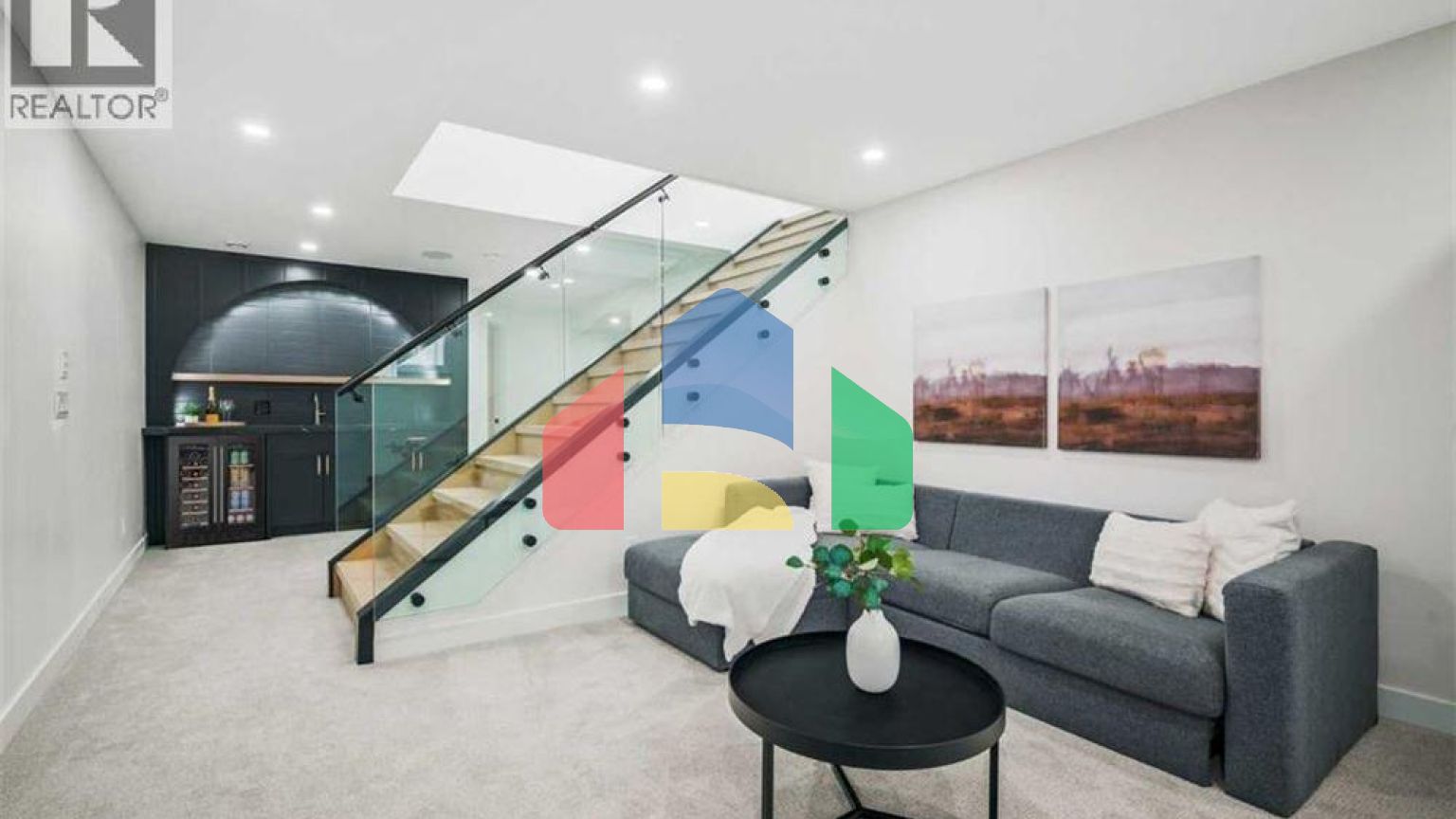 Residential - Single Family Home - Calgary, Canada - Canada