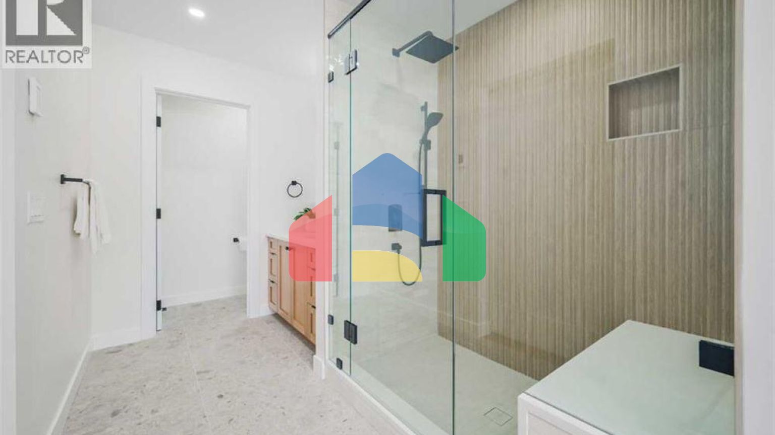 Residential - Single Family Home - Calgary, Canada - Canada