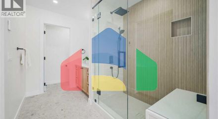 Residential - Single Family Home - Calgary, Canada - Canada