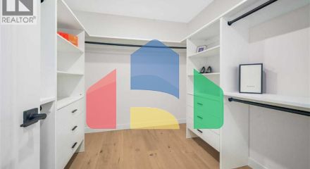 Residential - Single Family Home - Calgary, Canada - Canada