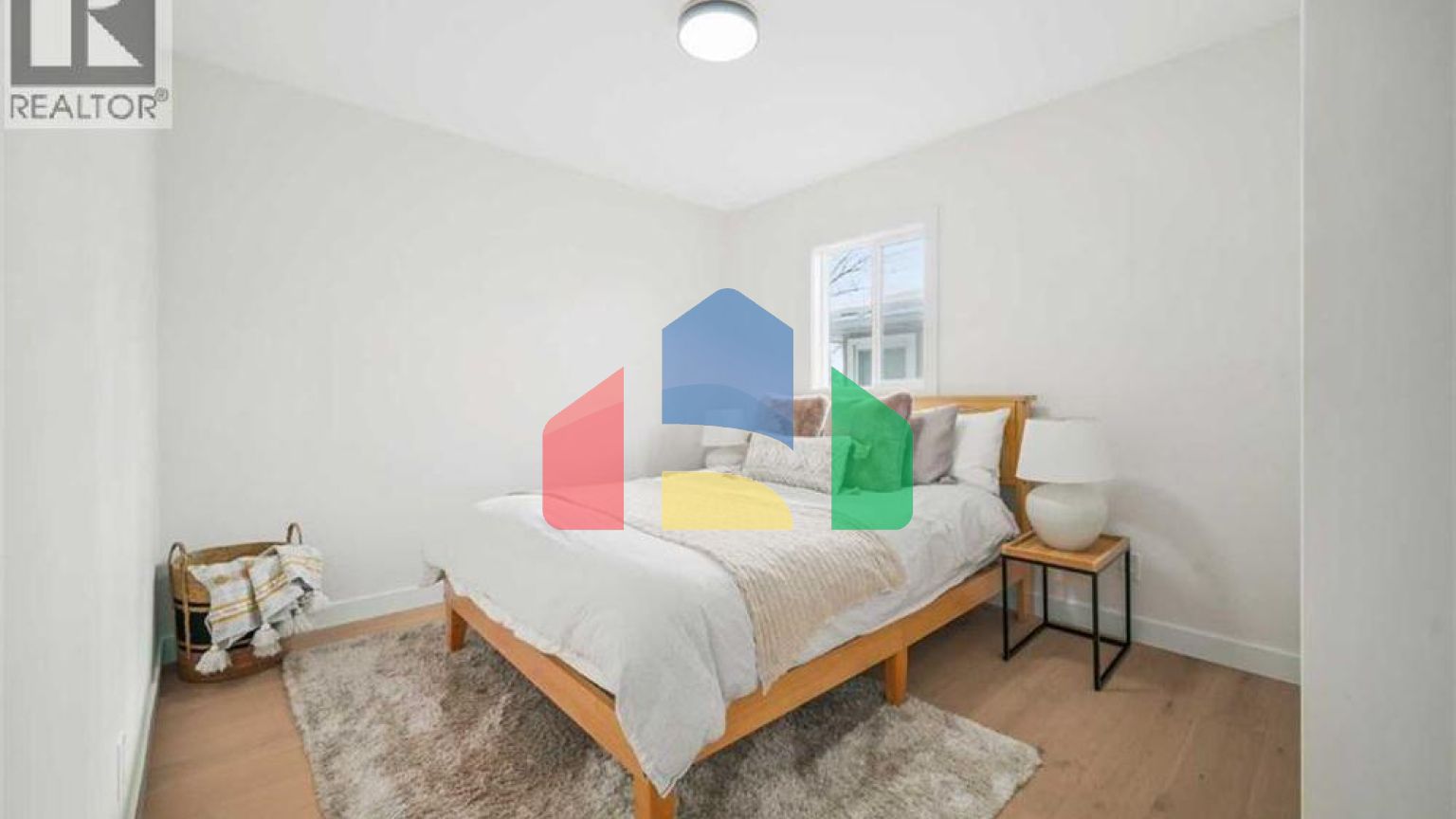 Residential - Single Family Home - Calgary, Canada - Canada