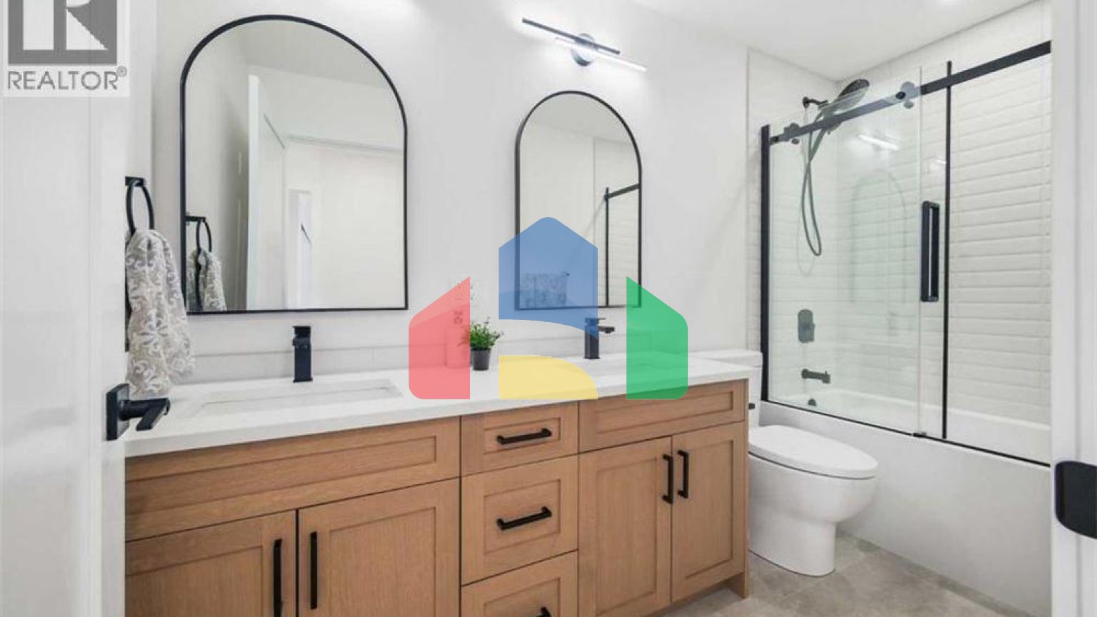 Residential - Single Family Home - Calgary, Canada - Canada