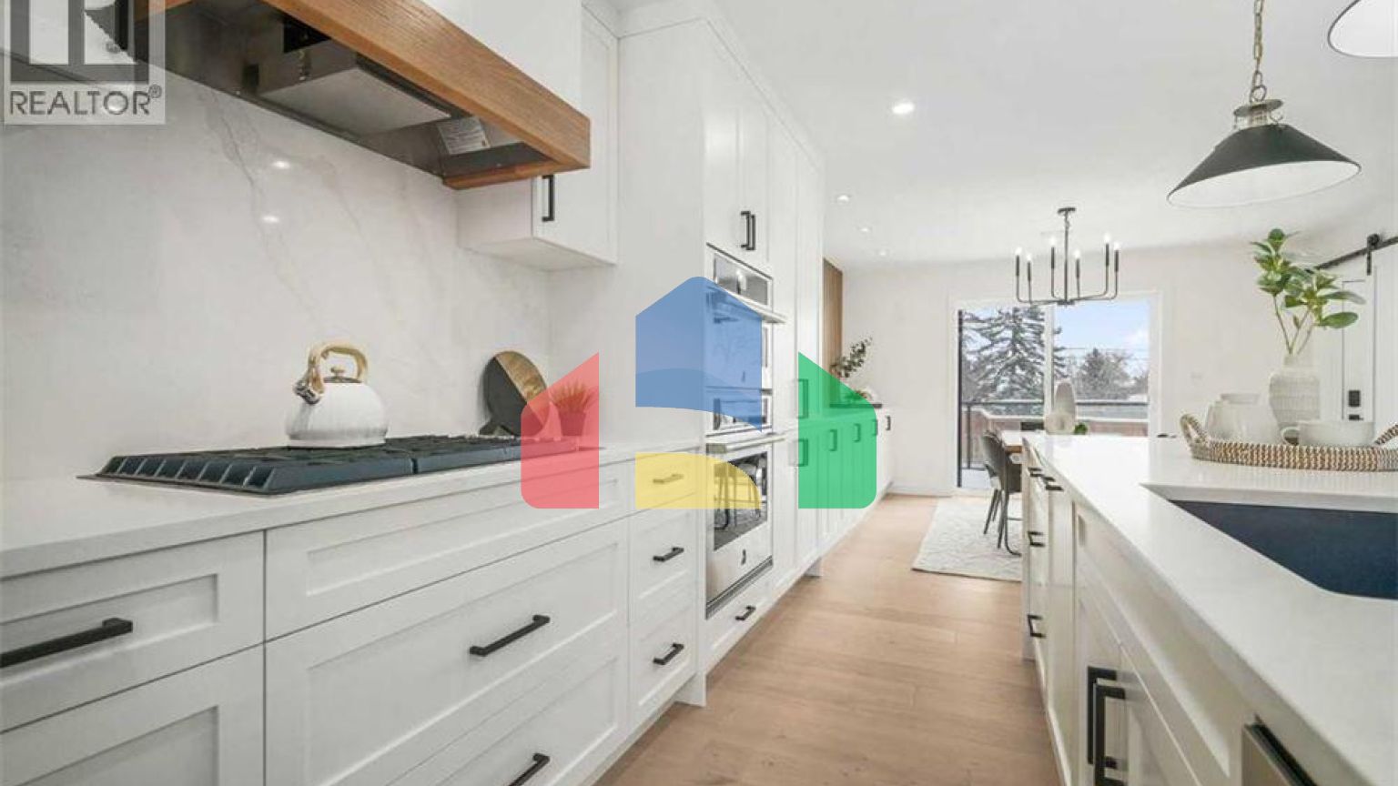 Residential - Single Family Home - Calgary, Canada - Canada