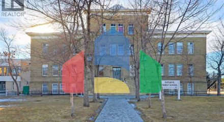 Residential - Single Family Home - Calgary, Canada - Canada