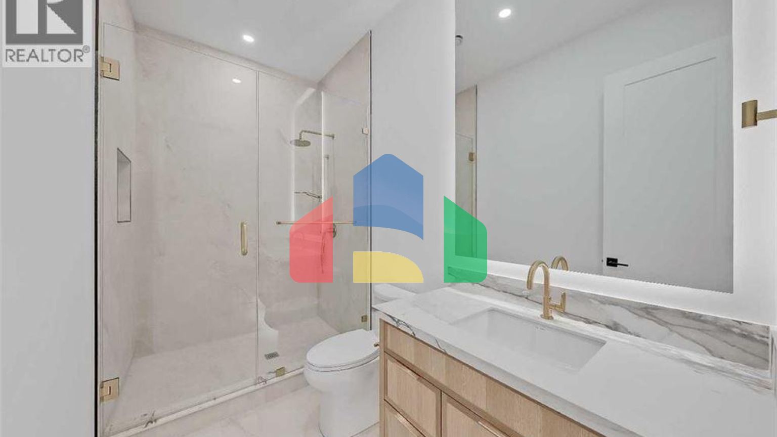 Residential - Single Family Home - Calgary, Canada - Canada