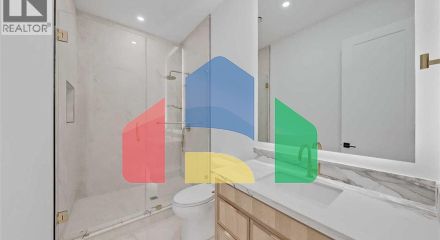 Residential - Single Family Home - Calgary, Canada - Canada