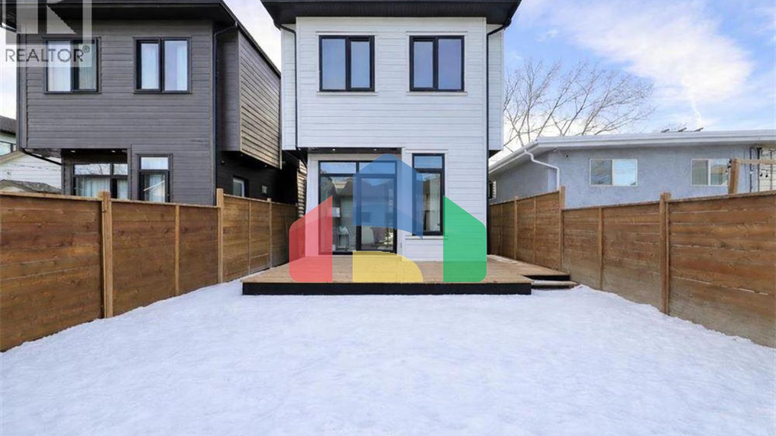 Residential - Single Family Home - Calgary, Canada - Canada