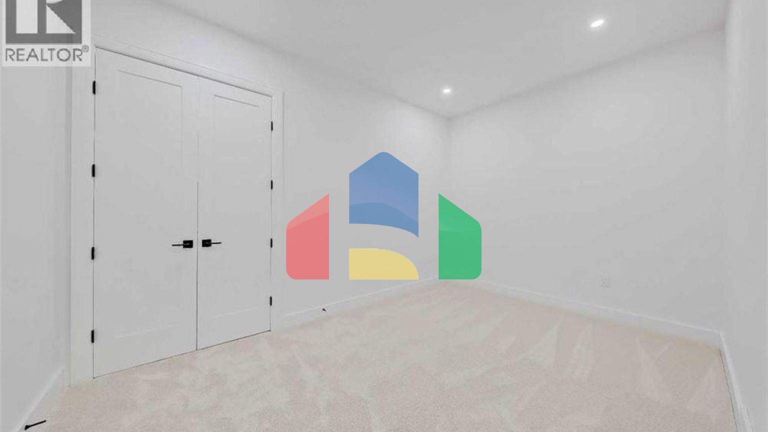 Residential - Single Family Home - Calgary, Canada - Canada