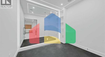 Residential - Single Family Home - Calgary, Canada - Canada