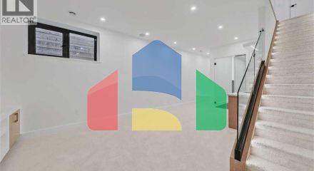 Residential - Single Family Home - Calgary, Canada - Canada