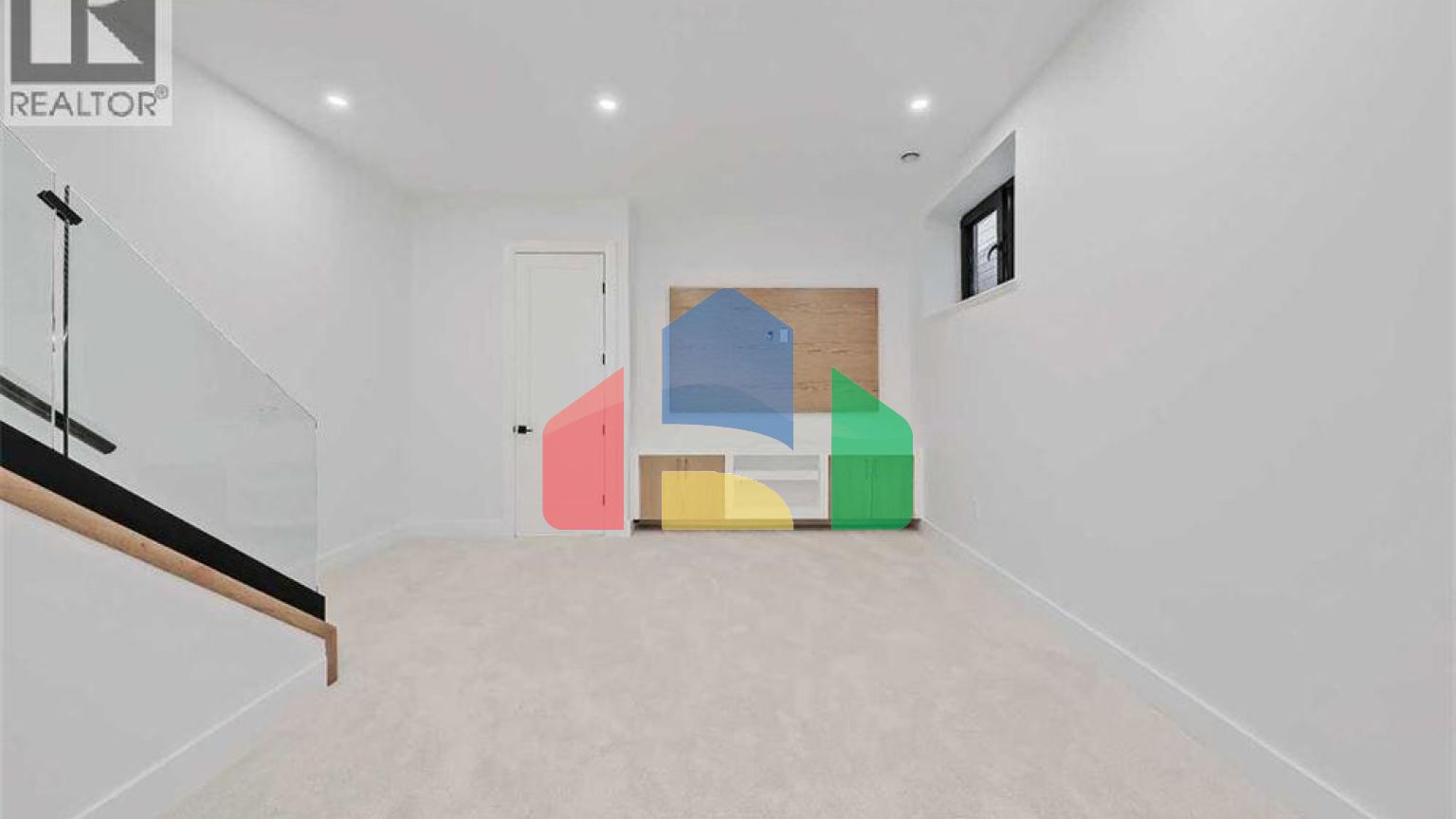 Residential - Single Family Home - Calgary, Canada - Canada