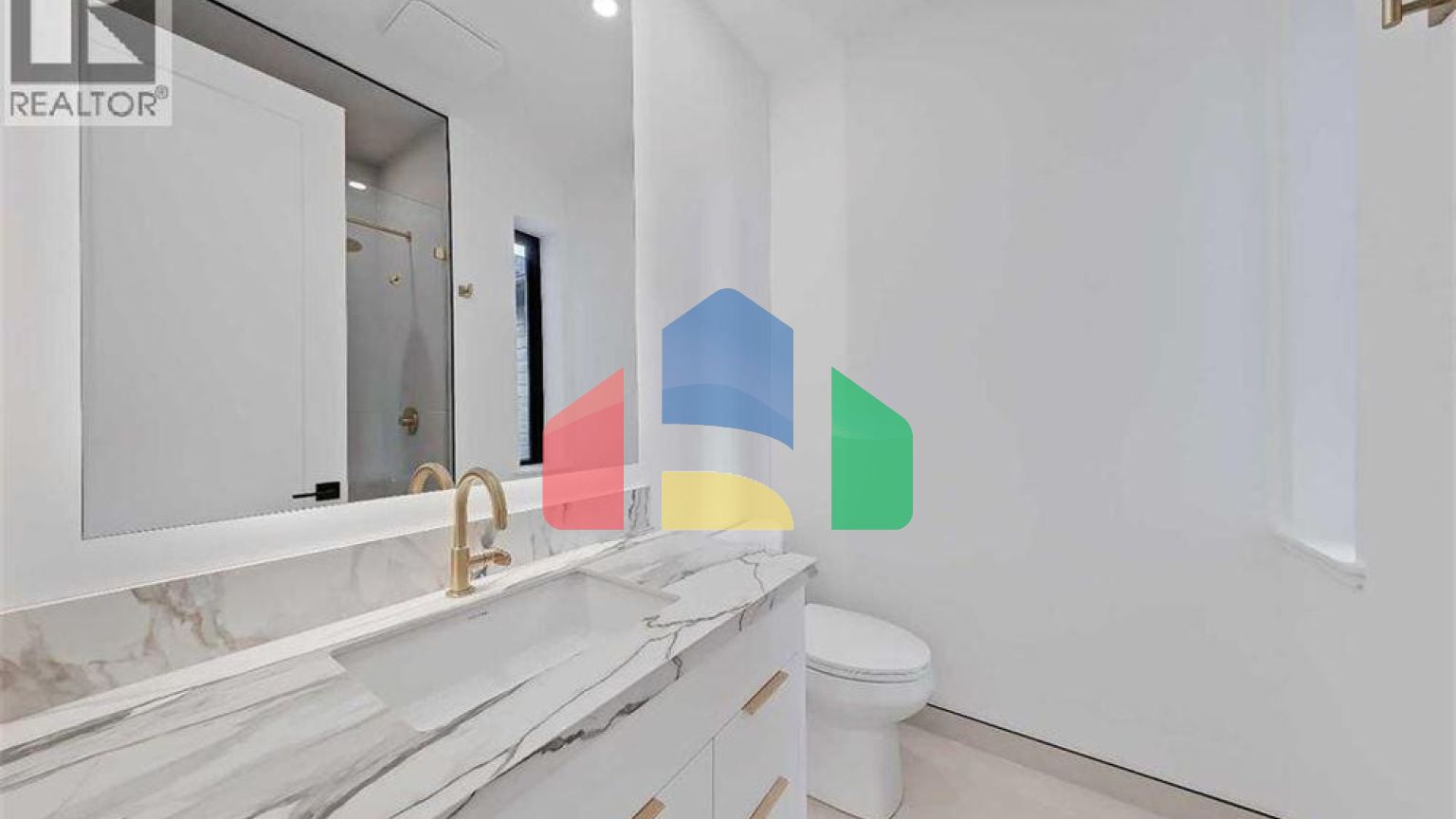 Residential - Single Family Home - Calgary, Canada - Canada