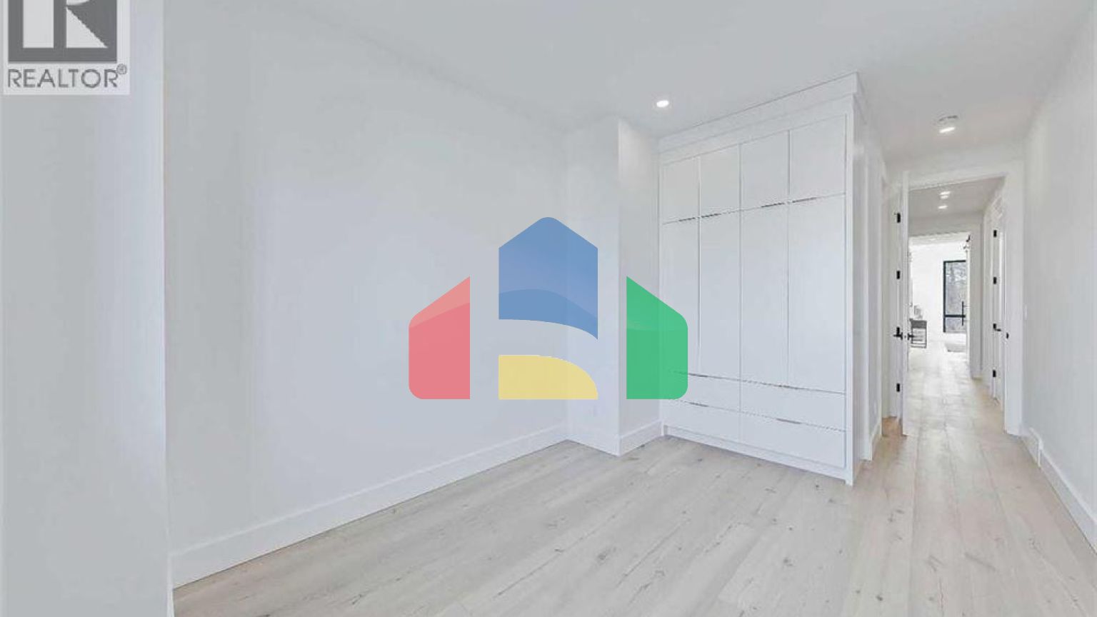 Residential - Single Family Home - Calgary, Canada - Canada