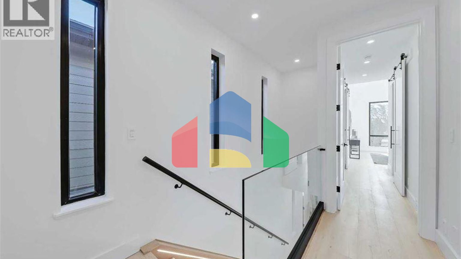 Residential - Single Family Home - Calgary, Canada - Canada