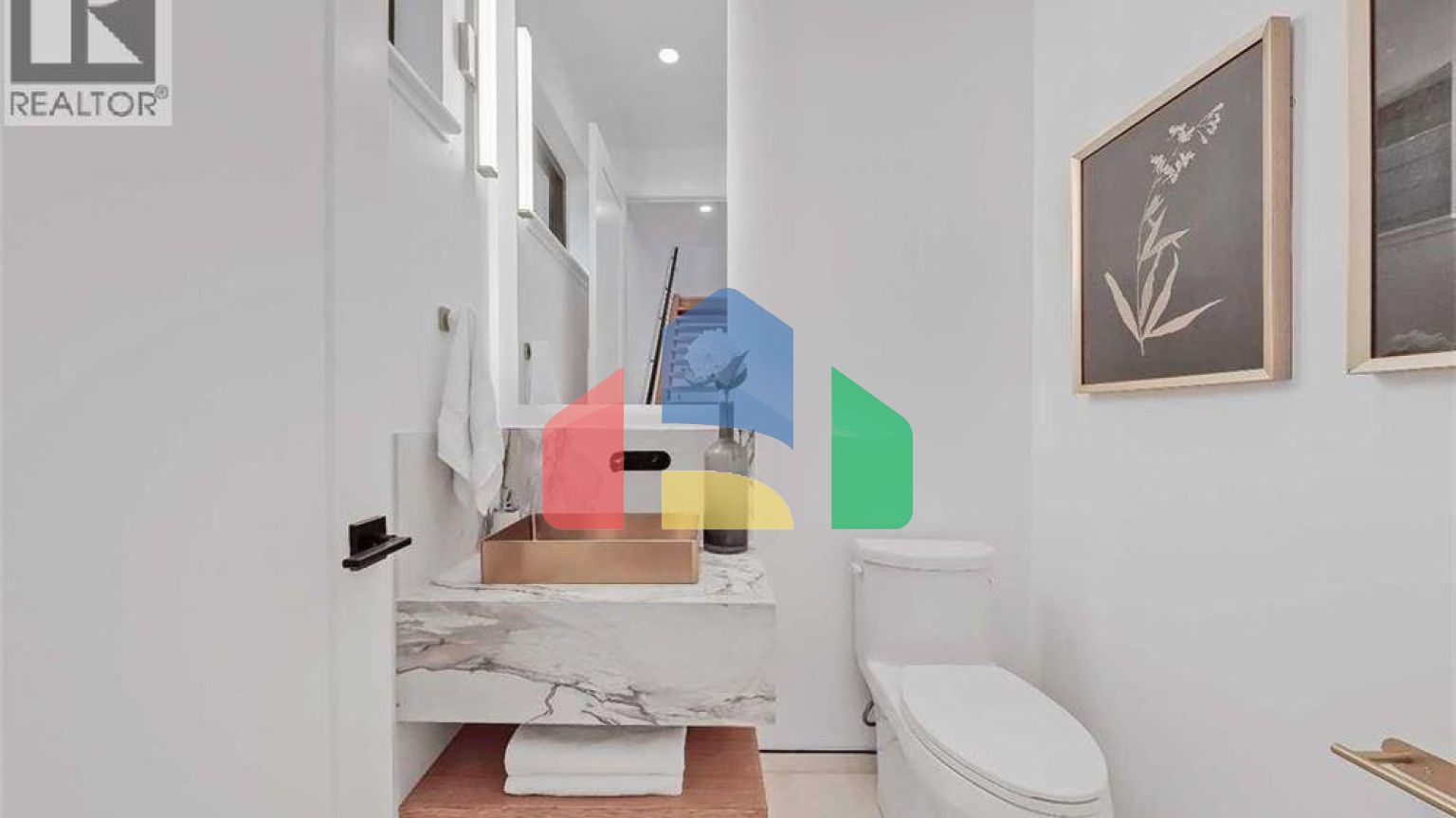 Residential - Single Family Home - Calgary, Canada - Canada