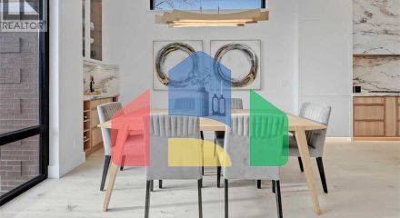 Residential - Single Family Home - Calgary, Canada - Canada