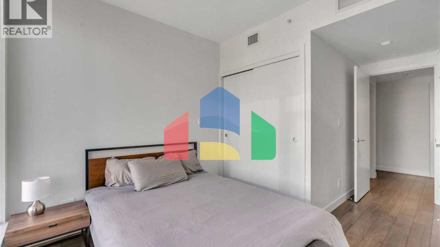 Residential - Condo/Apartment - Calgary, Canada - Canada