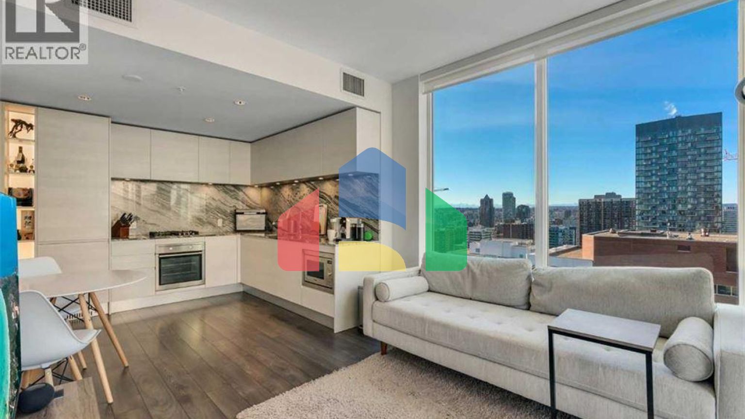 Residential - Condo/Apartment - Calgary, Canada - Canada